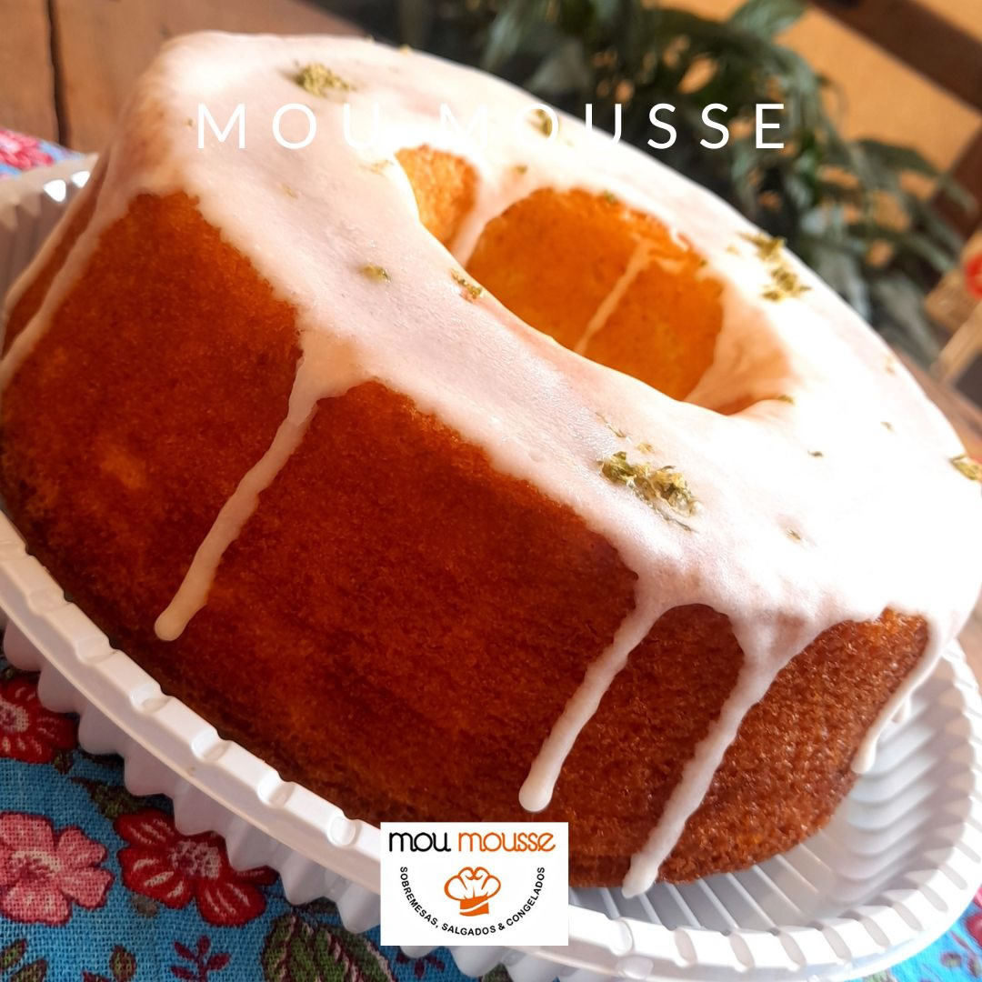 Bolo de Iogurte com Limão