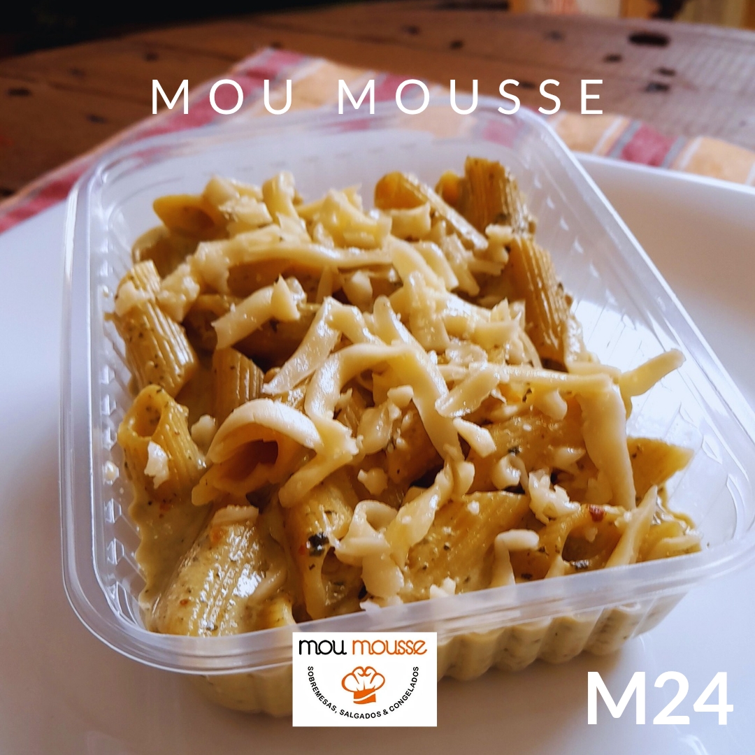 M 24 - Penne ao pesto cremoso