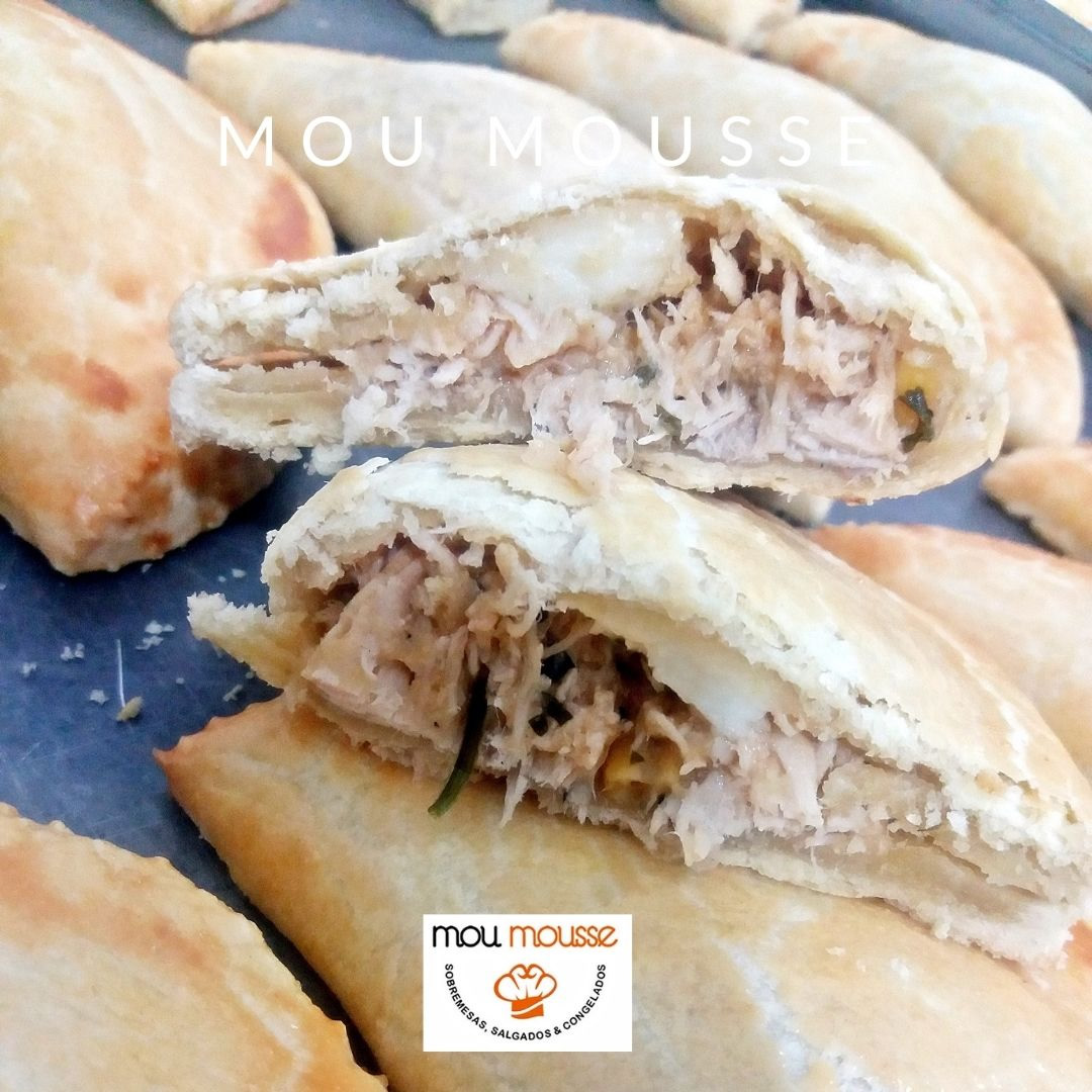 Pastel de forno de frango com requeijão