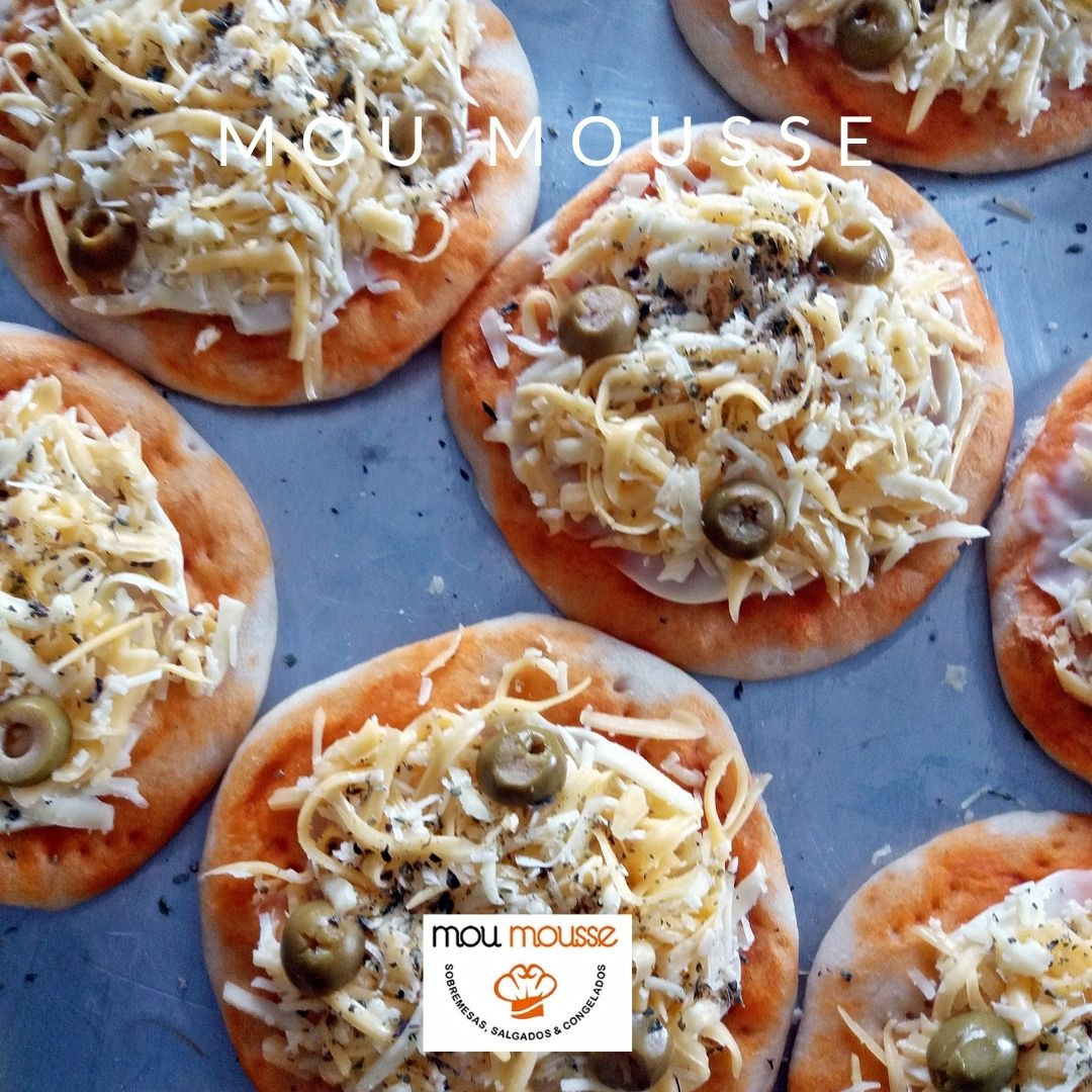 Pizza de três queijos
